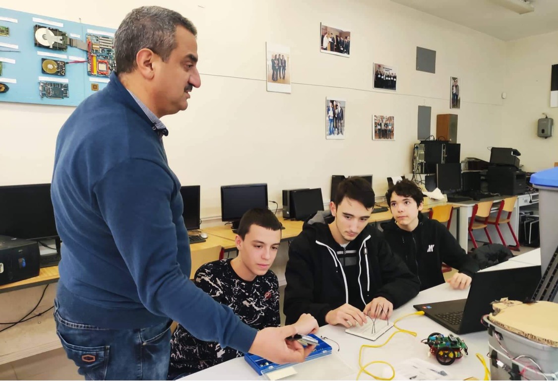 Клуб Роботика НПГ · SUPER STEM 2020