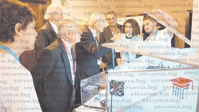 Представяне на Умен парник пред журито на УчИ-БАН 2019