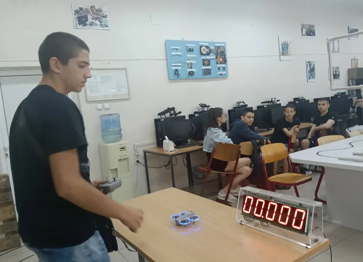 Дронове · 15.06.2026 · кадър 2