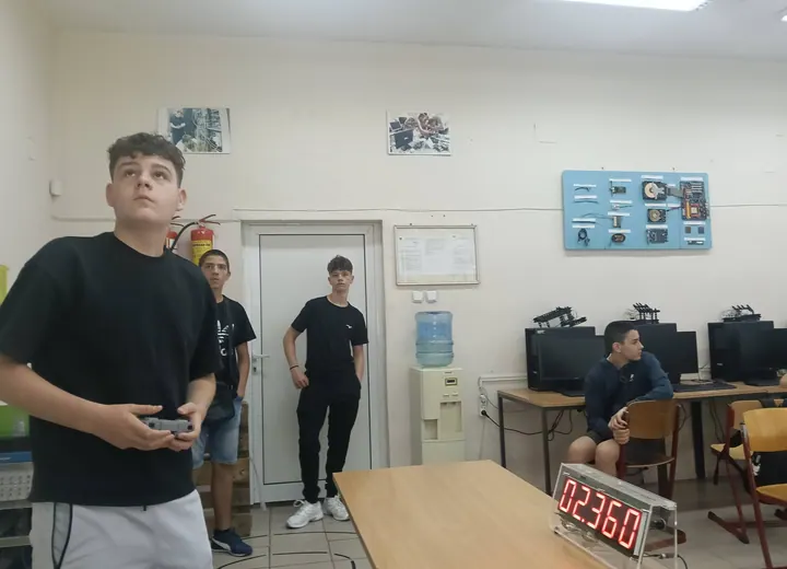 Дронове · 15.06.2026 · кадър 11