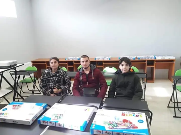 На гости в ОбУ гр. Бяла · кадър 2